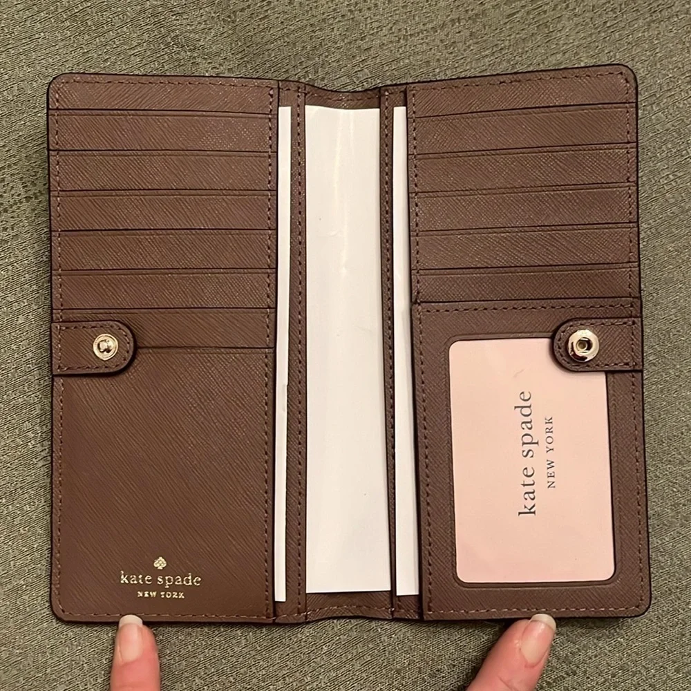 Brand New Kate Spade Genuine Leather Large Slim Bifold Wallet Warm Beige Neutral